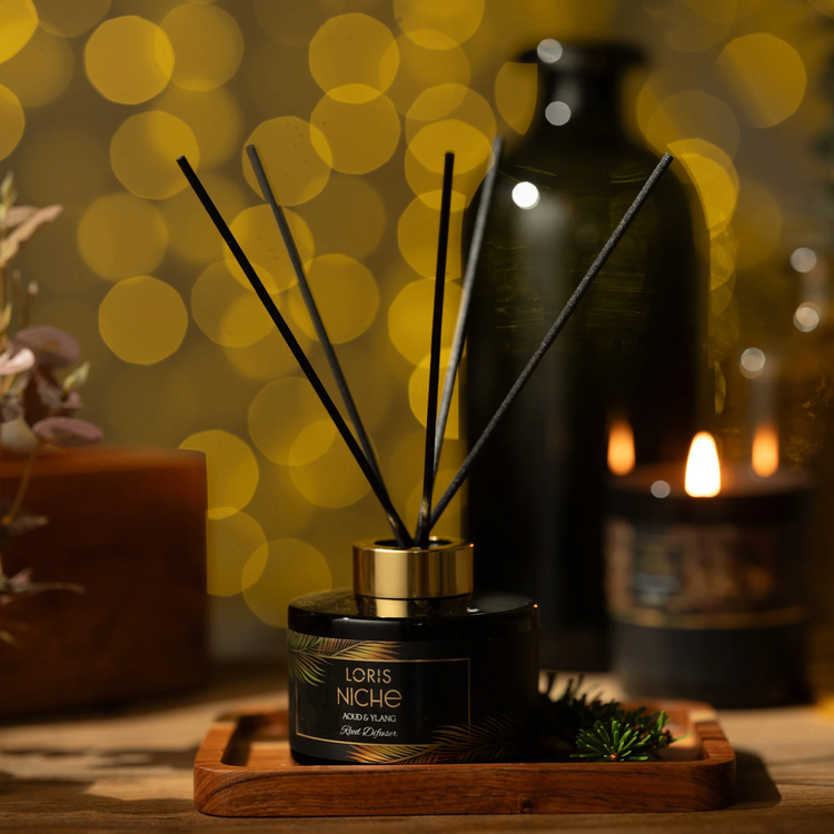 خوشبو کننده هوا لوریس Loris سری نیش Niche مدل 150 میل رایحه عود و یلانگ Aoud&Ylang
